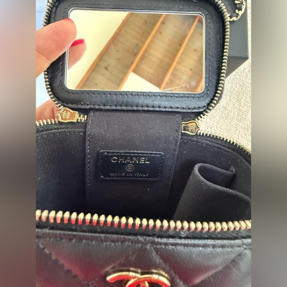 Authentic Chanel 2021 Lambskin Leather Mini Vanity Case, Box/Authenticity card - Picture 6 of 10